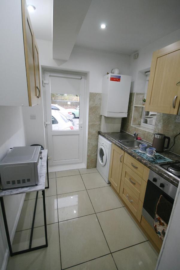 Molesey Near Hampton Court, Viking Short Stays West Molesey Exterior photo