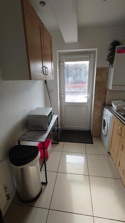 Molesey Near Hampton Court, Viking Short Stays West Molesey Exterior photo